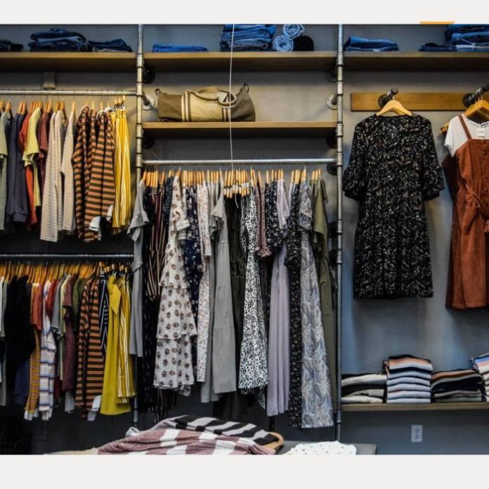 the-ultimate-guide-to-wholesale-clothing-distributors-in-los-angeles